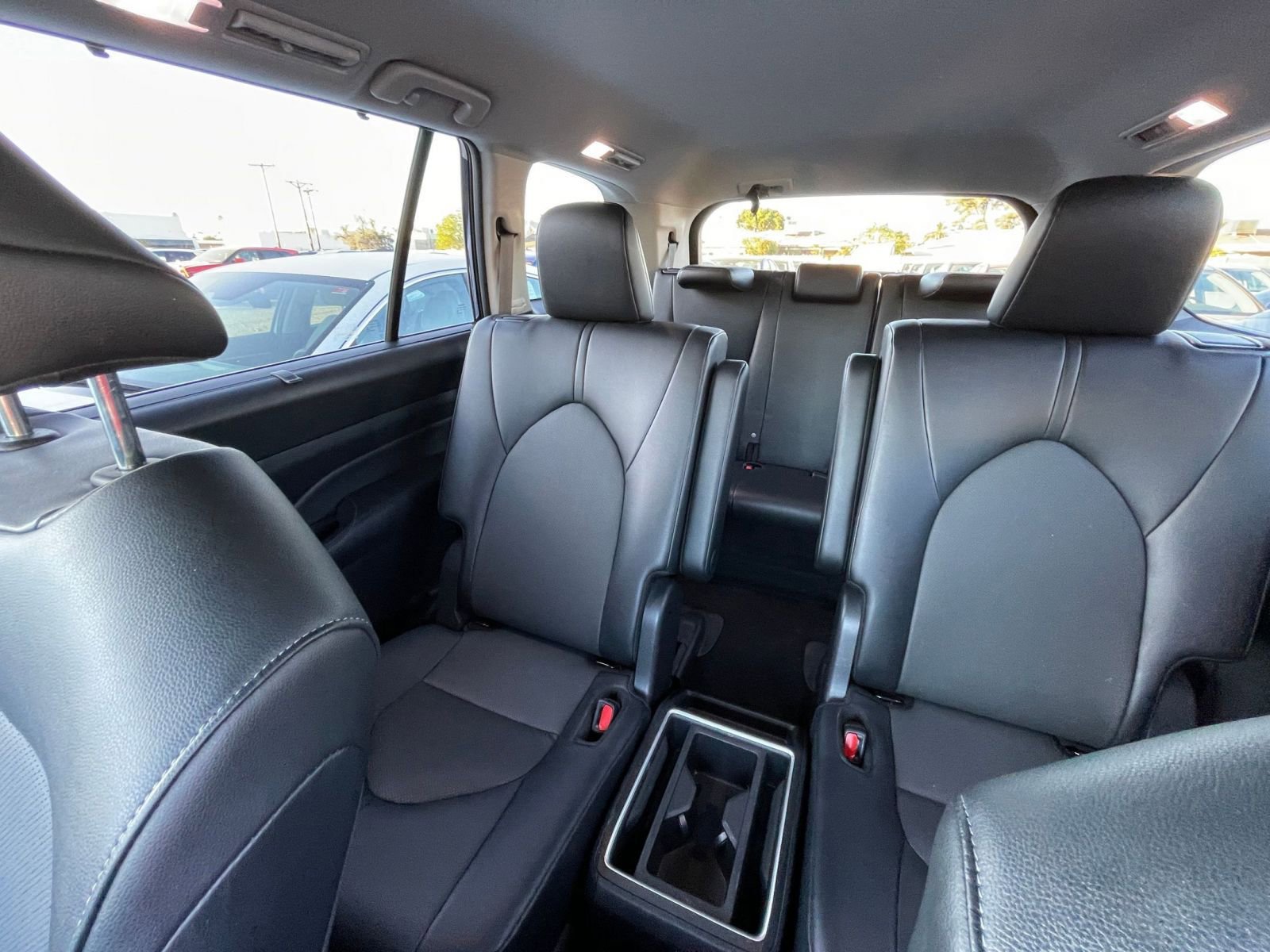 Used 2025 Toyota Grand Highlander FWD image 41