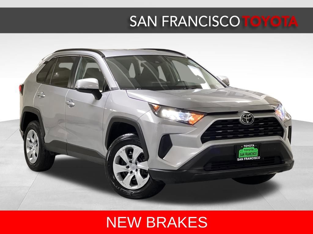 Used 2021 Toyota RAV4 LE image 7