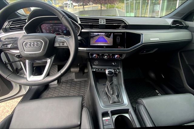 Certified 2024 Audi Q3 2.0T Premium image 15