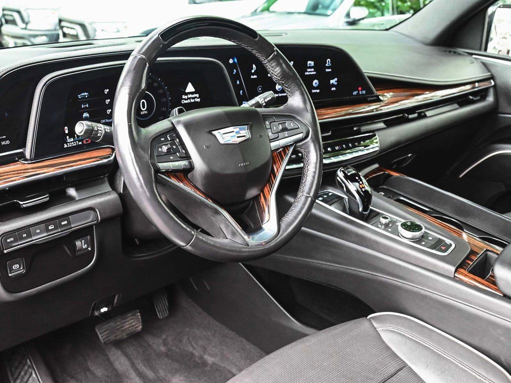 Used 2023 Cadillac Escalade Premium Luxury image 14