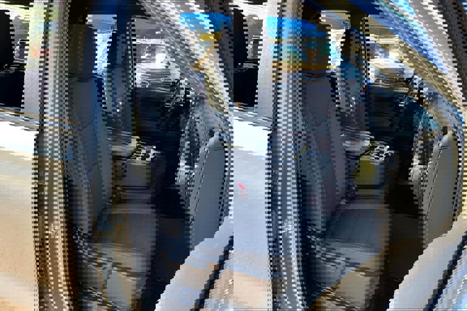 Certified 2025 Chevrolet Silverado 1500 Custom image 8