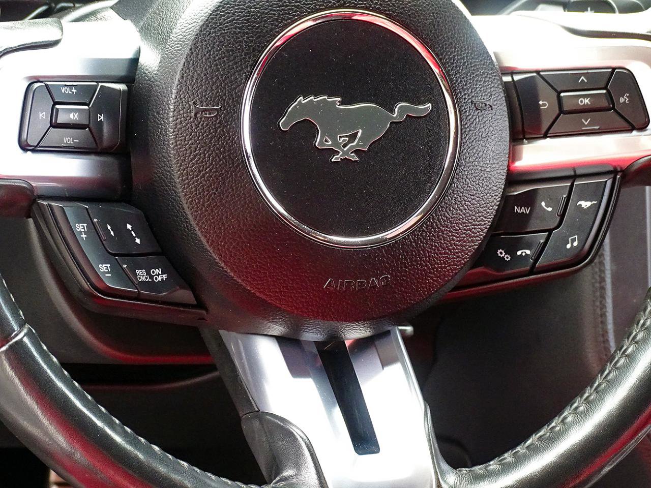 Used 2020 Ford Mustang GT Premium w/ Equipment Group 401A RWD image 27