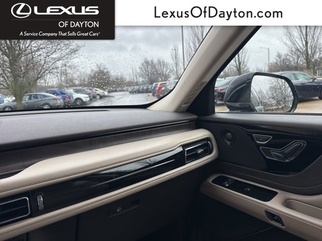 Used 2021 Lincoln Aviator Reserve w/ Equipment Group 201A image 28