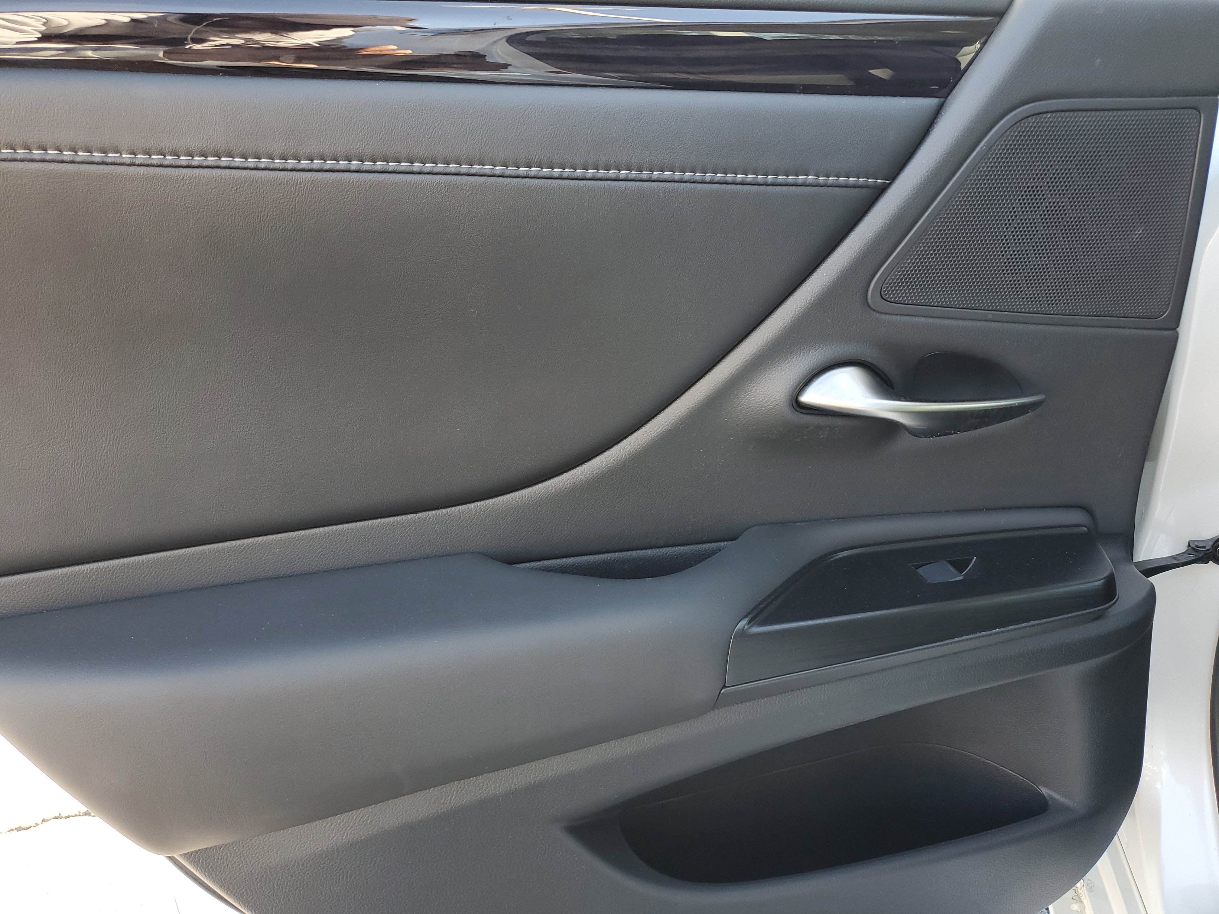 Used 2020 Lexus ES 350 w/ Premium Package image 13