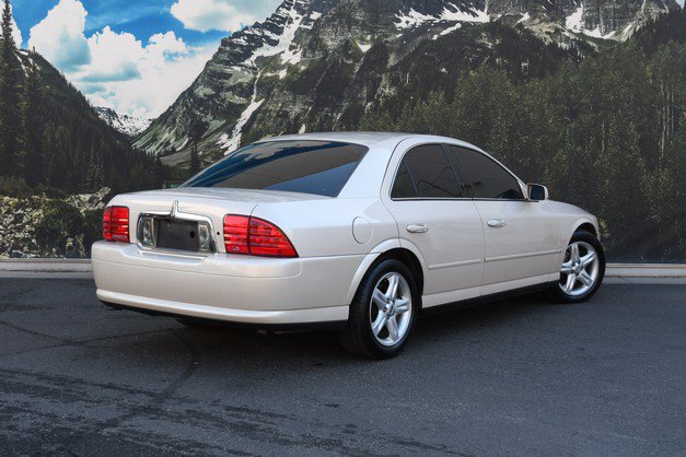 Used 2001 Lincoln LS RWD image 3