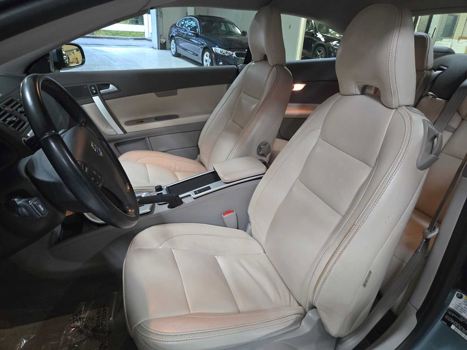 Used 2012 Volvo C70 T5 FWD image 17