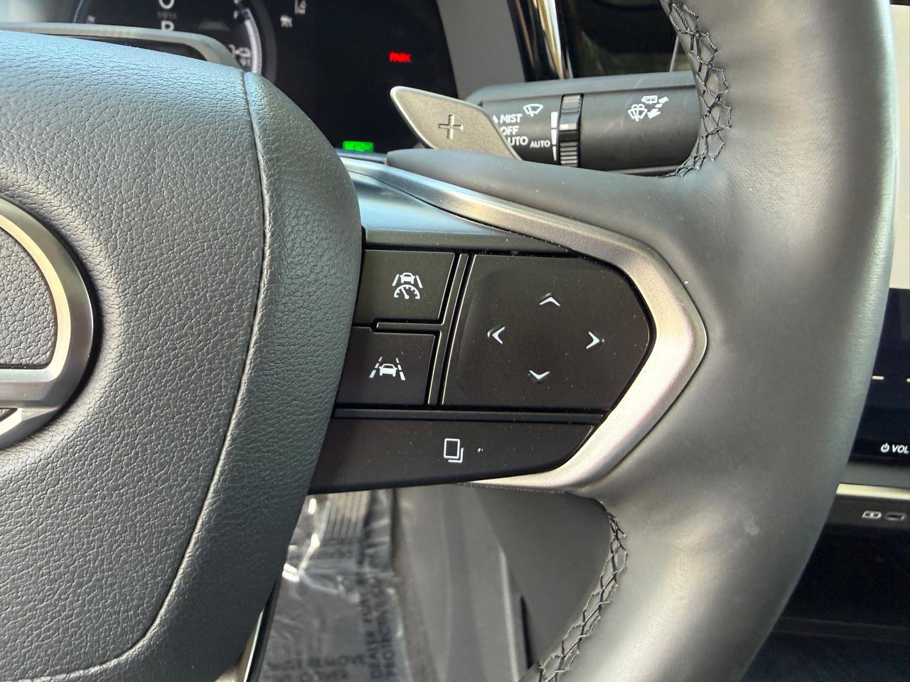 Used 2023 Lexus RZ 450e Premium w/ Accessory Package (Z1) image 27