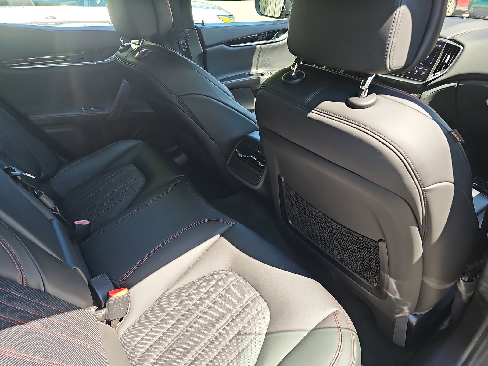 Used 2022 Maserati Ghibli Modena Q4 image 11