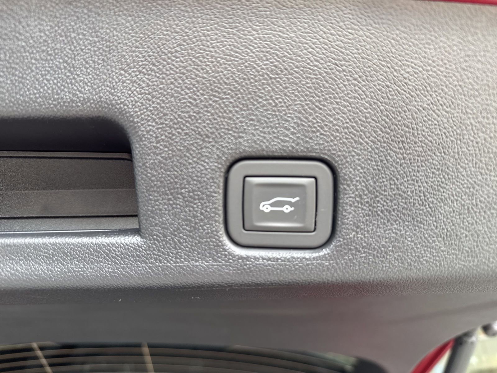 New 2026 Chevrolet Traverse LT w/ Driver Confidence Package image 13