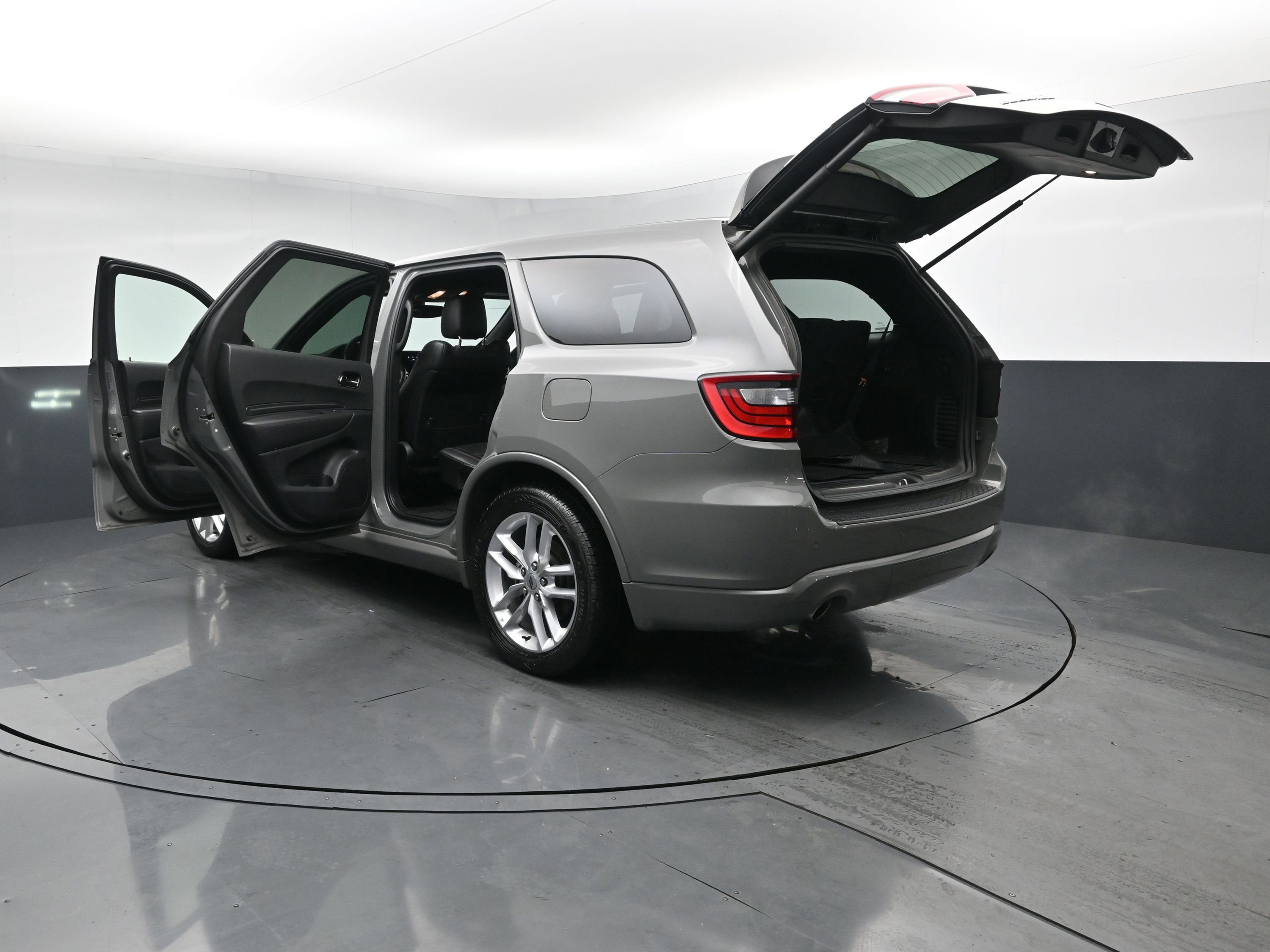 Used 2022 Dodge Durango R/T image 31