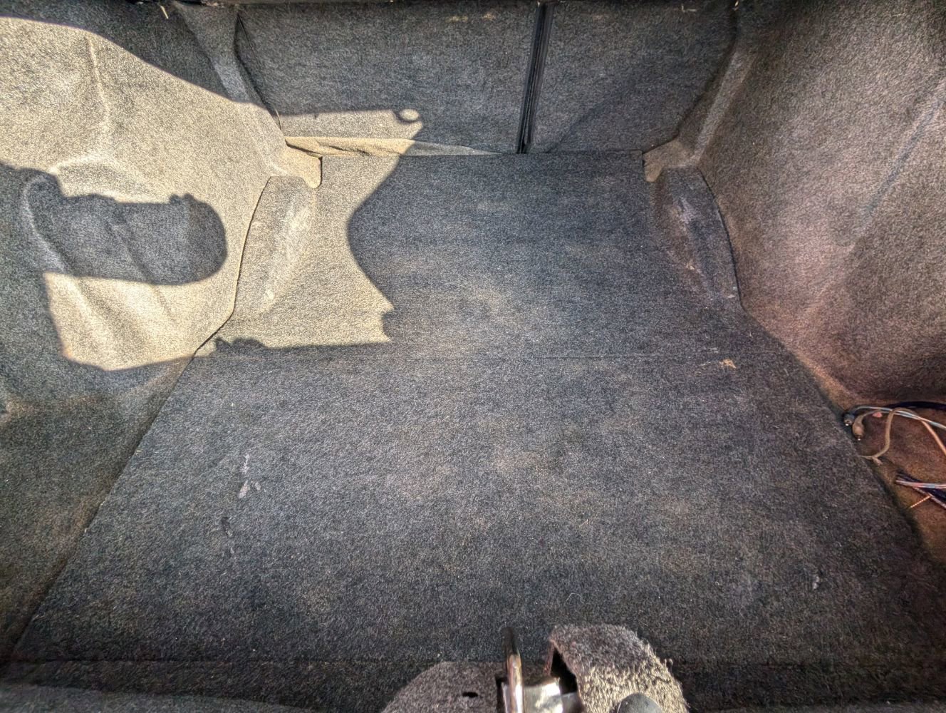 Used 2014 Dodge Challenger SXT image 18