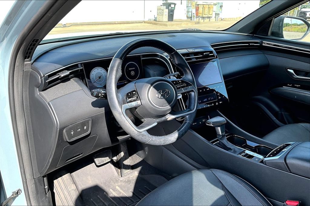 Used 2023 Hyundai Santa Cruz Limited AWD/4WD image 16
