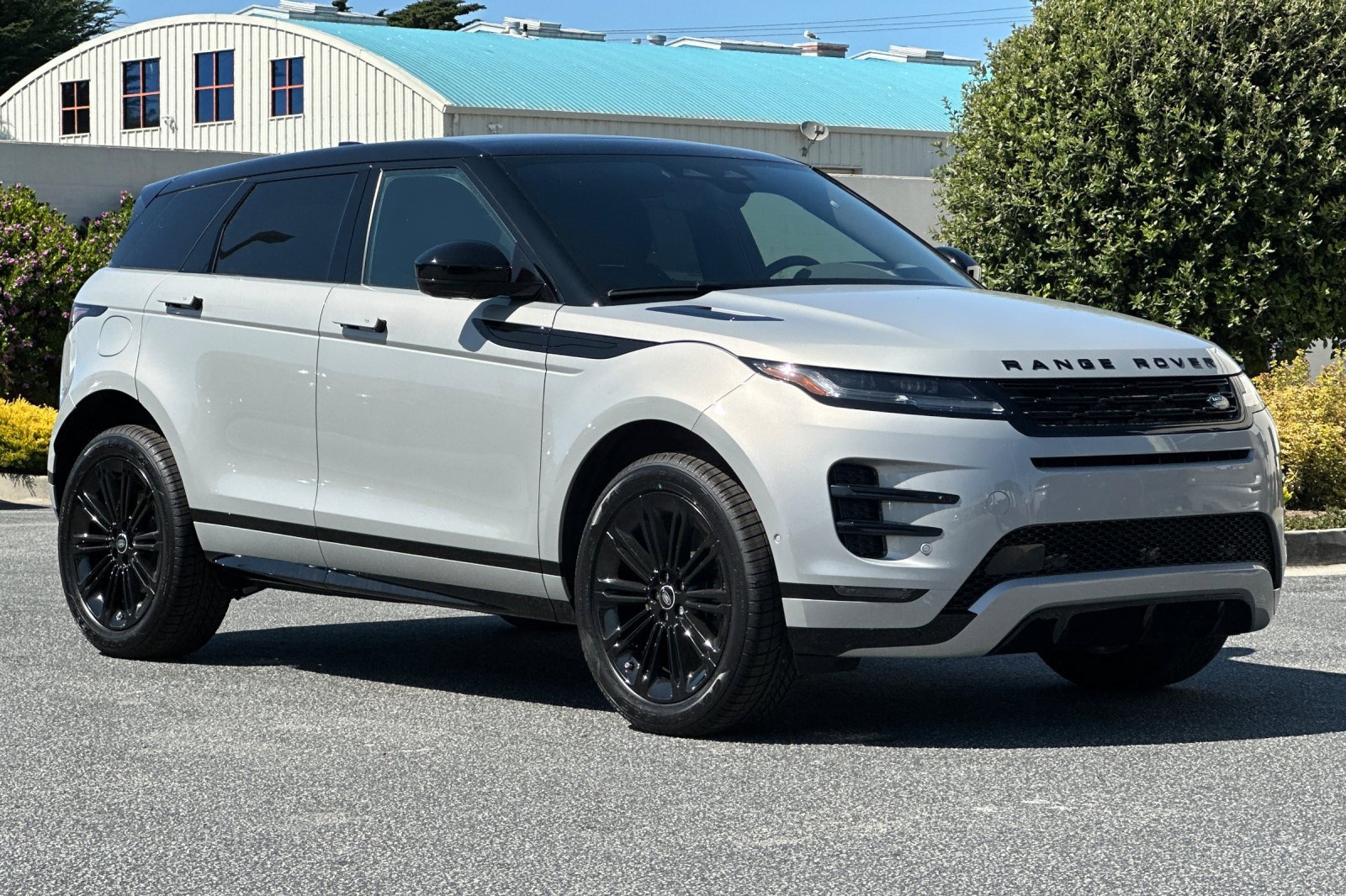 New 2026 Land Rover Range Rover Evoque Dynamic SE image 7