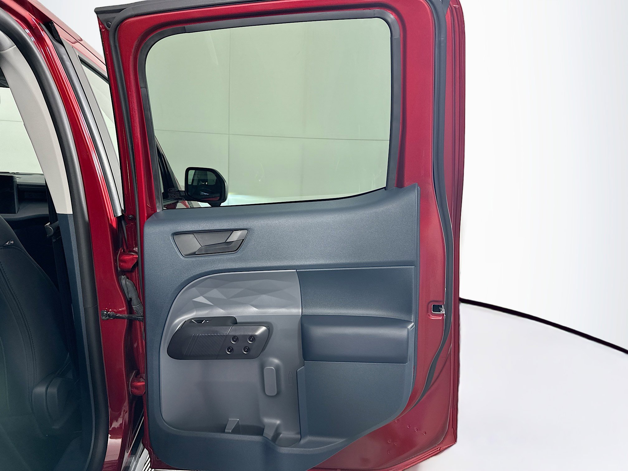Used 2025 Ford Maverick Lariat w/ Black Appearance Package image 30