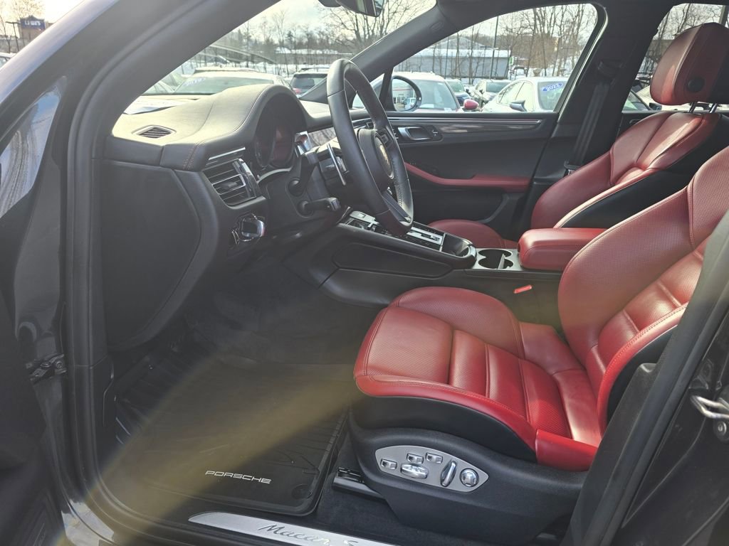 Used 2023 Porsche Macan S image 15