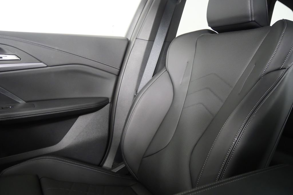 Certified 2025 BMW X1 M35i image 28