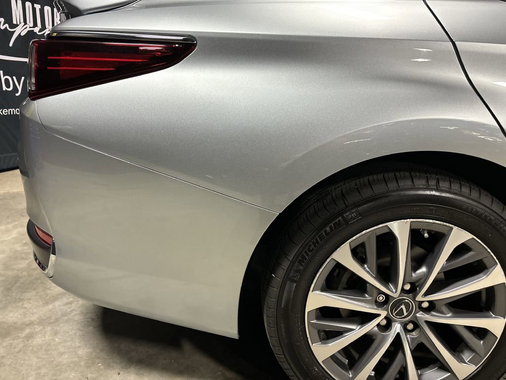 Used 2022 Lexus ES 300h w/ Premium Package FWD image 23