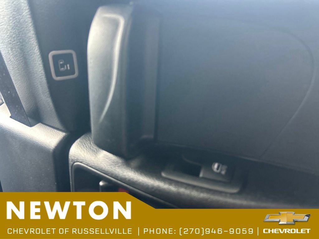 Used 2025 Chrysler Pacifica Limited FWD image 31