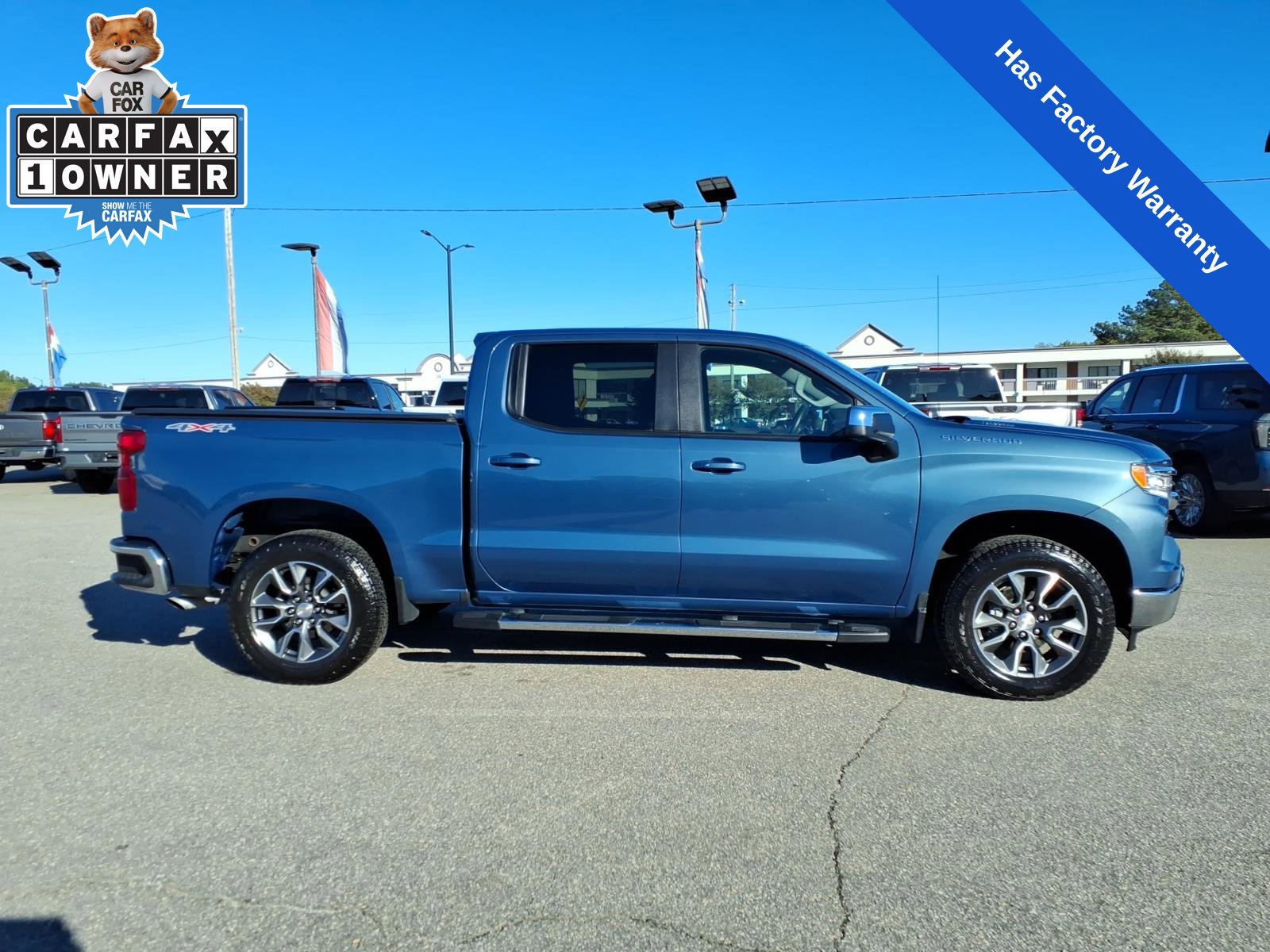 Used 2024 Chevrolet Silverado 1500 LT AWD/4WD image 6