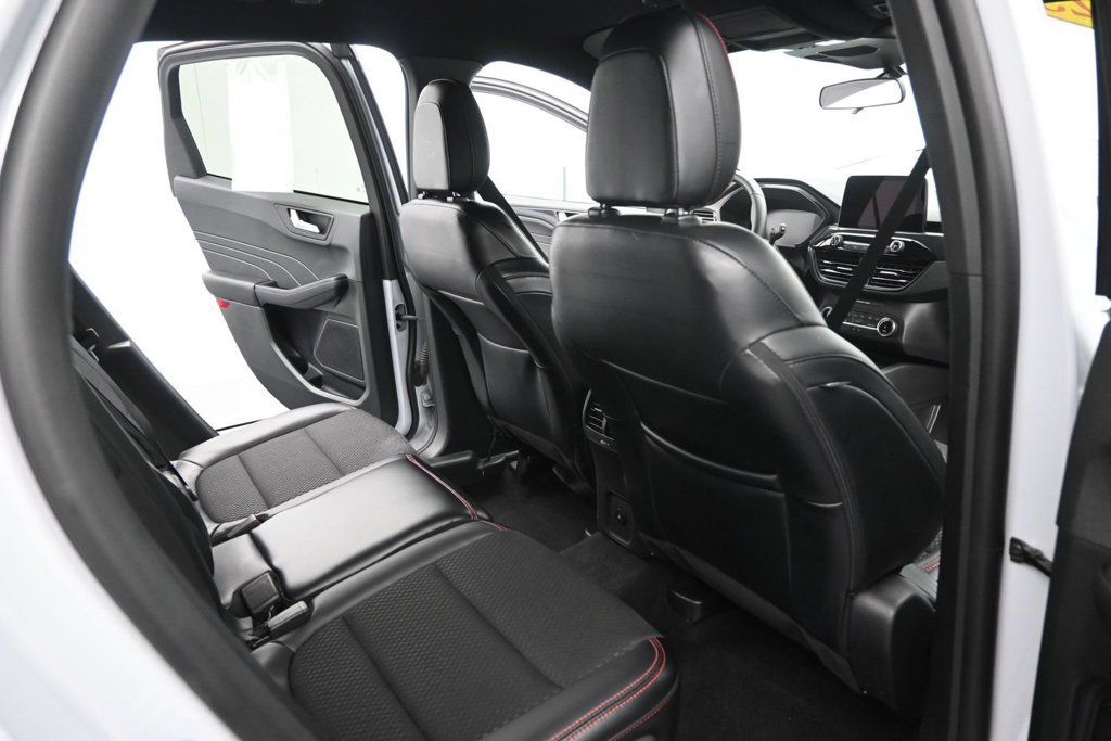 Used 2025 Ford Escape ST-Line FWD image 18