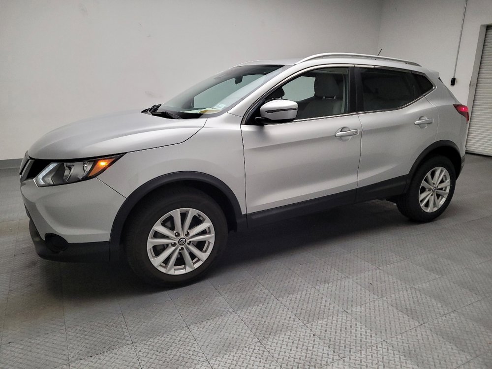 Used 2019 Nissan Rogue Sport SV image 2