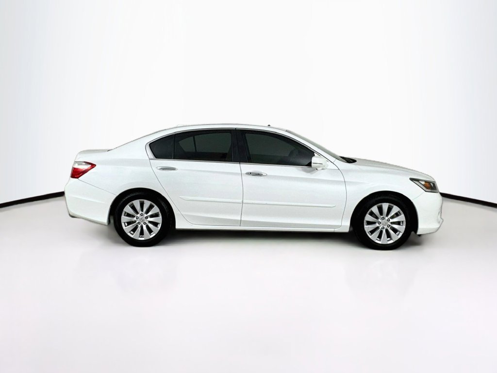Used 2015 Honda Accord EX-L image 8