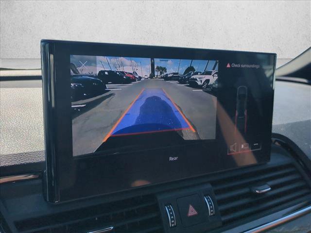 Used 2022 Audi Q5 2.0T Premium image 13