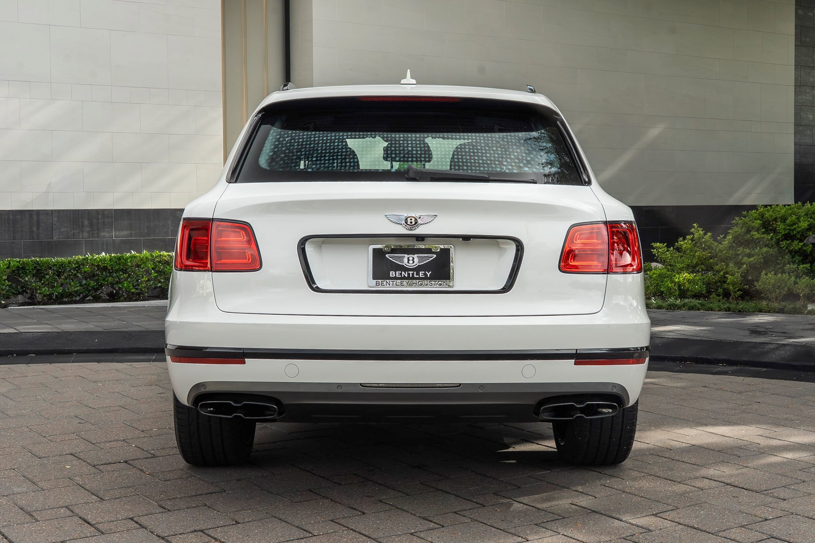 Used 2020 Bentley Bentayga AWD/4WD image 14