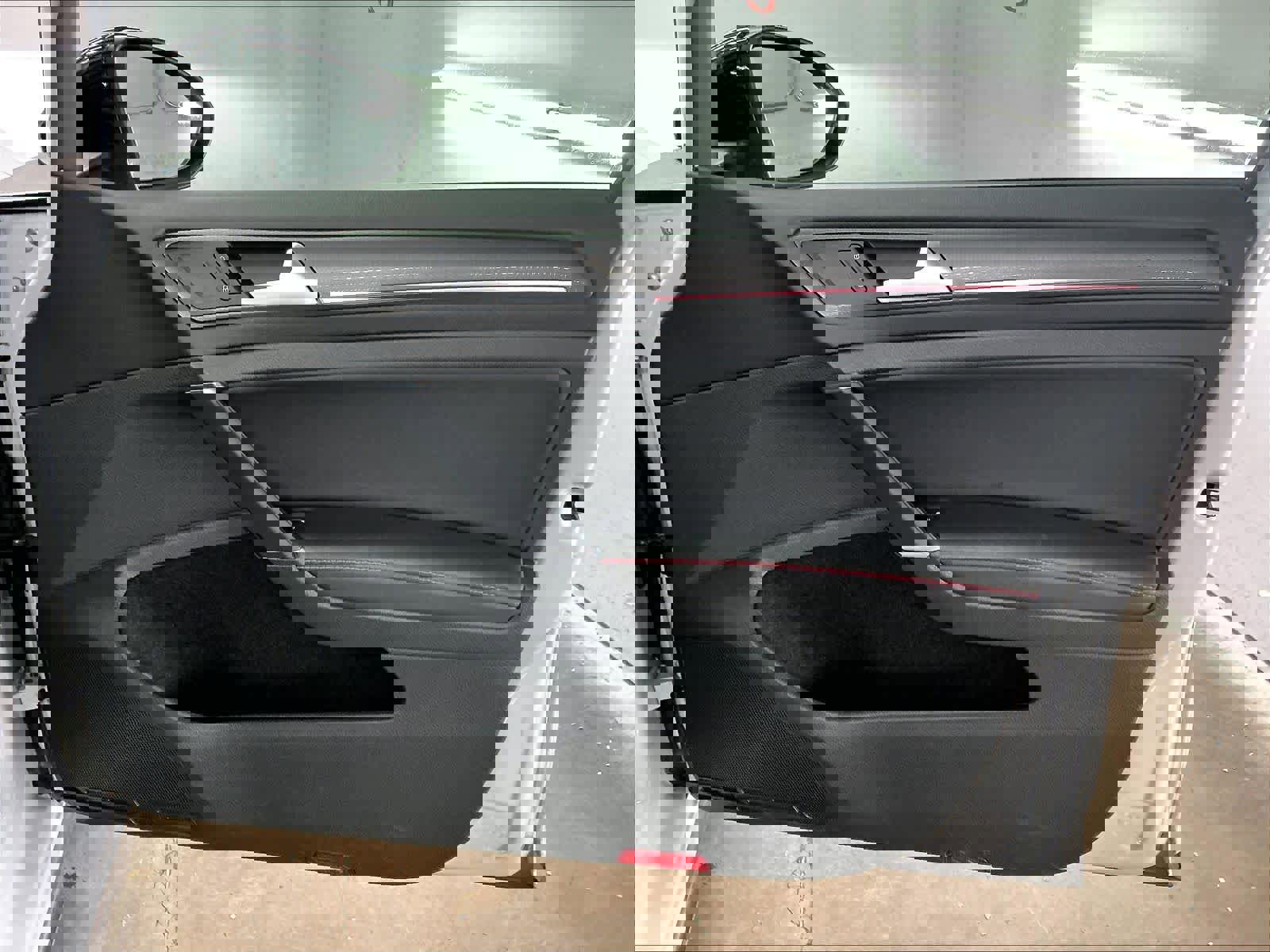 Used 2019 Volkswagen GTI SE image 24