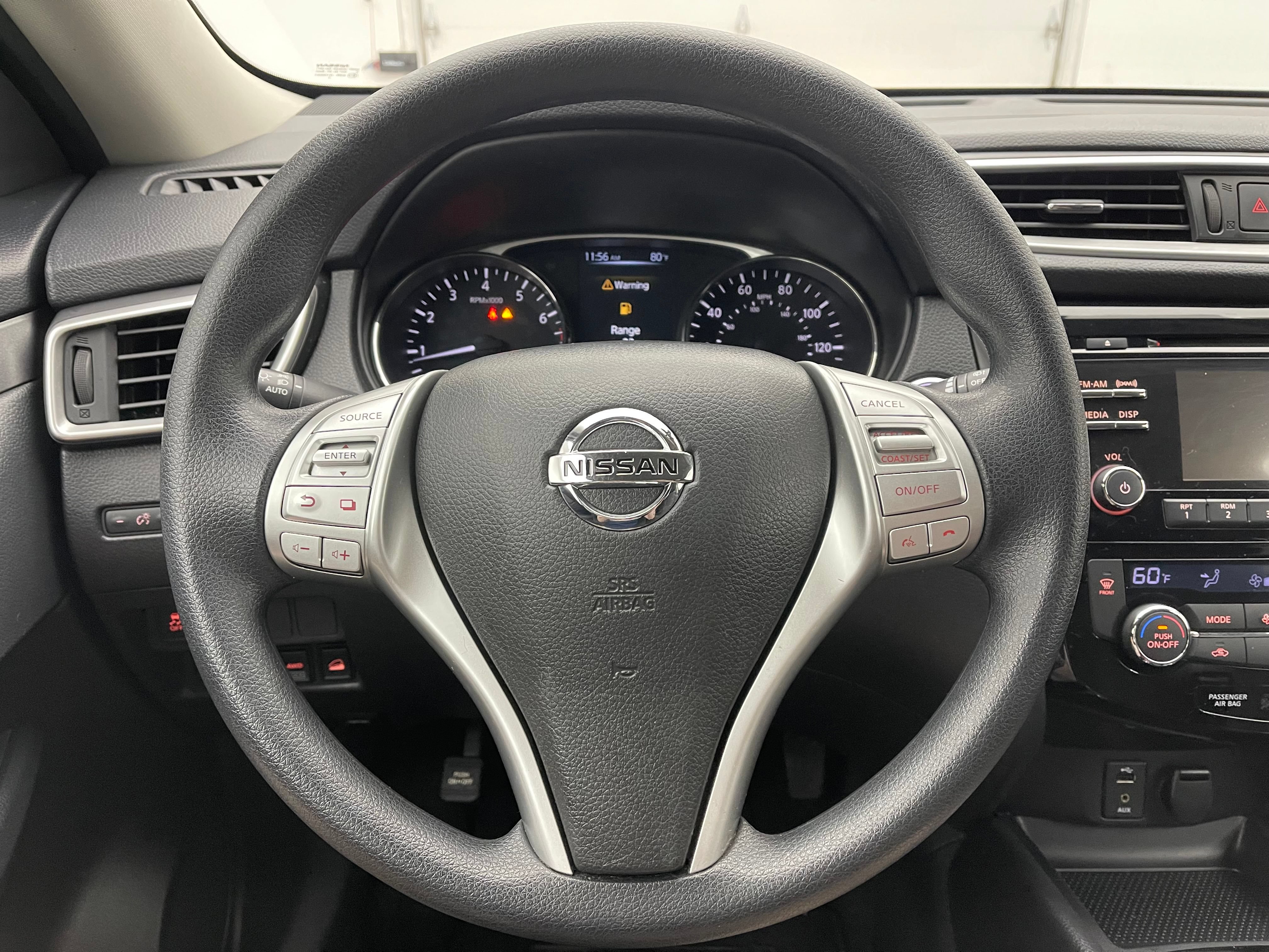 Used 2016 Nissan Rogue SV AWD/4WD image 17
