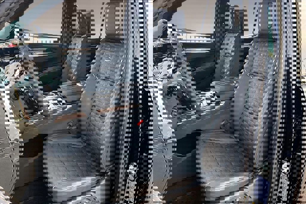 New 2026 Cadillac Escalade Platinum Sport image 9