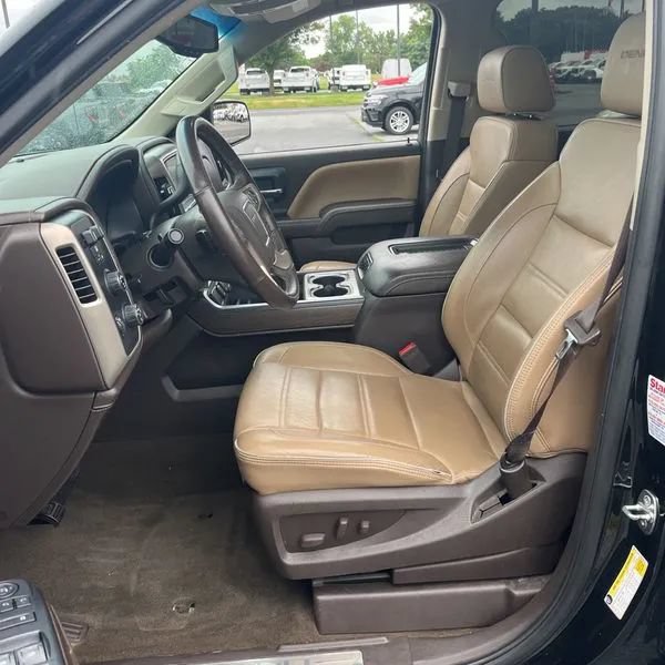 Used 2017 GMC Sierra 1500 Denali w/ Denali Ultimate Package AWD/4WD image 22