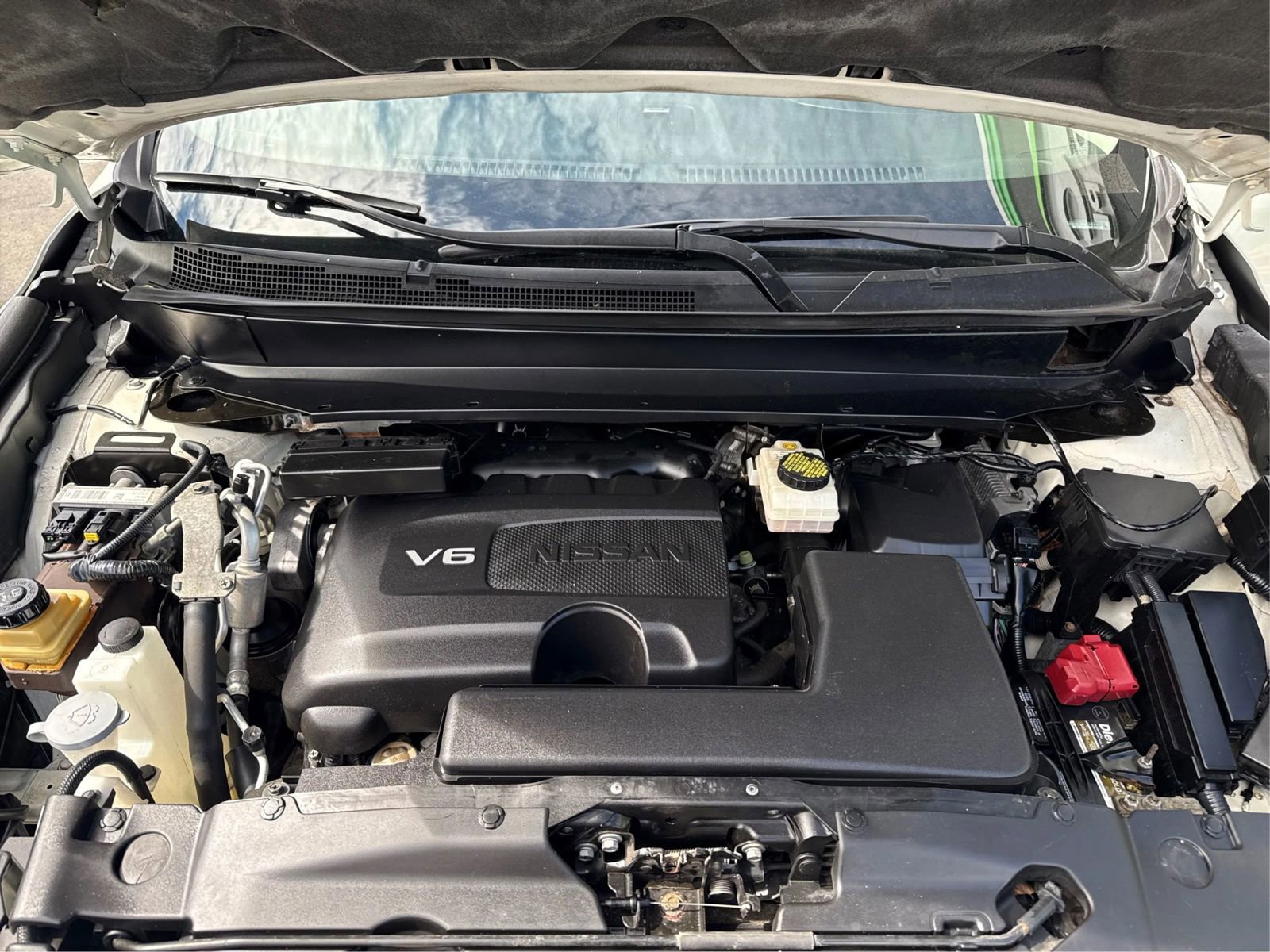 Used 2017 Nissan Pathfinder Platinum w/ Cargo Package image 11