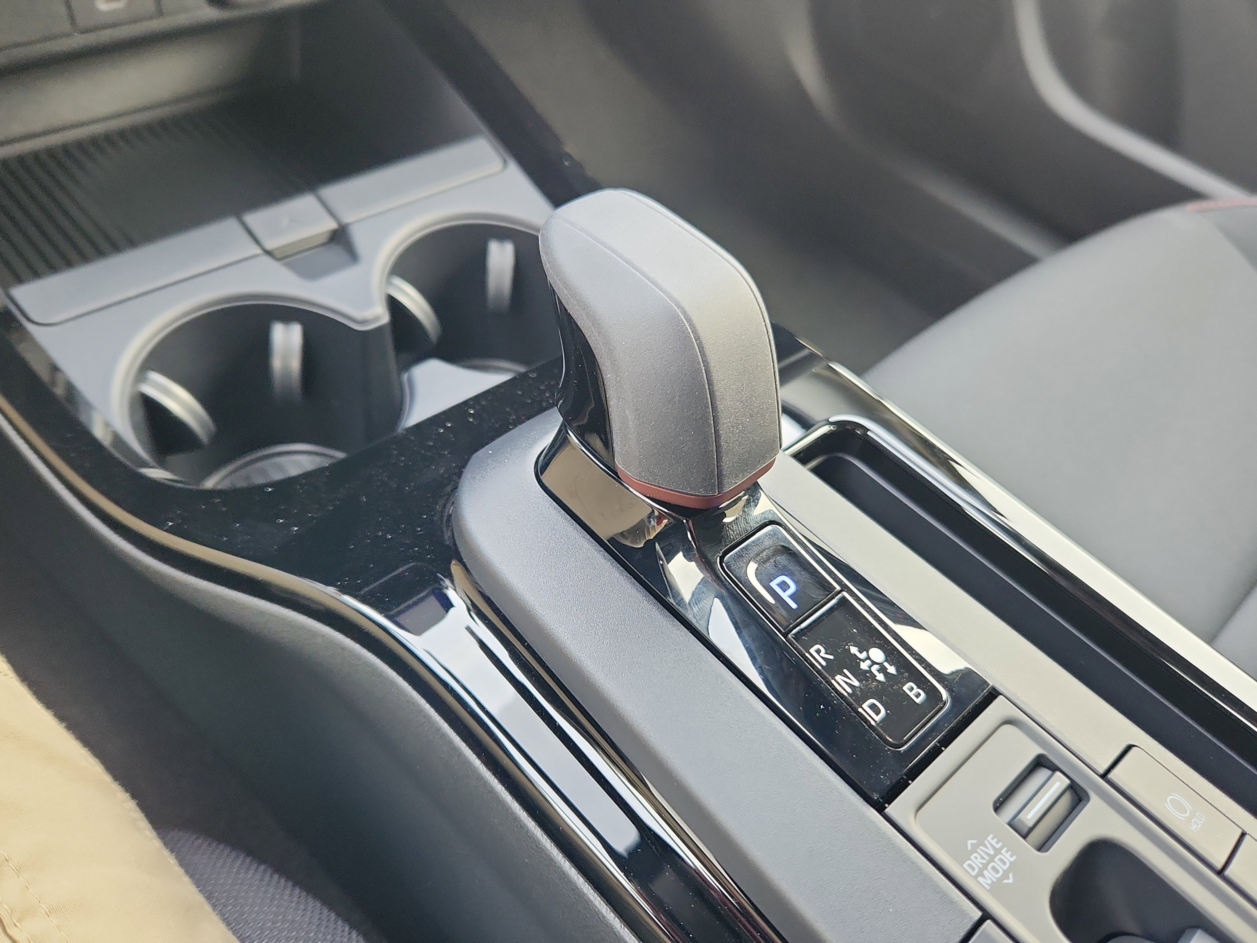 New 2026 Toyota Prius SE image 13