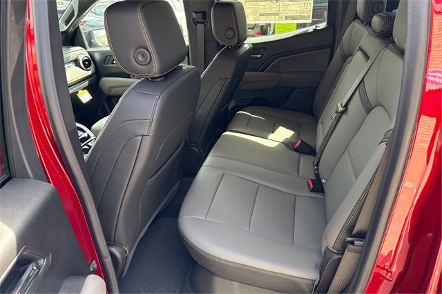 New 2024 Chevrolet Colorado ZR2 w/ Off-Road Front Bumper Package image 10