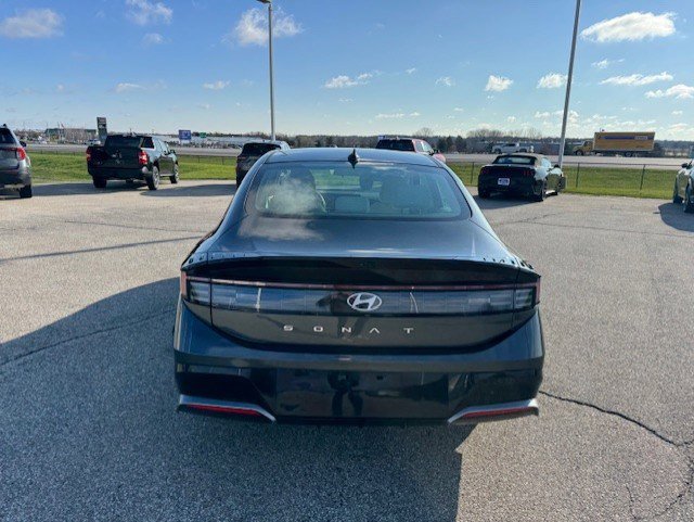 Used 2025 Hyundai Sonata SEL image 8