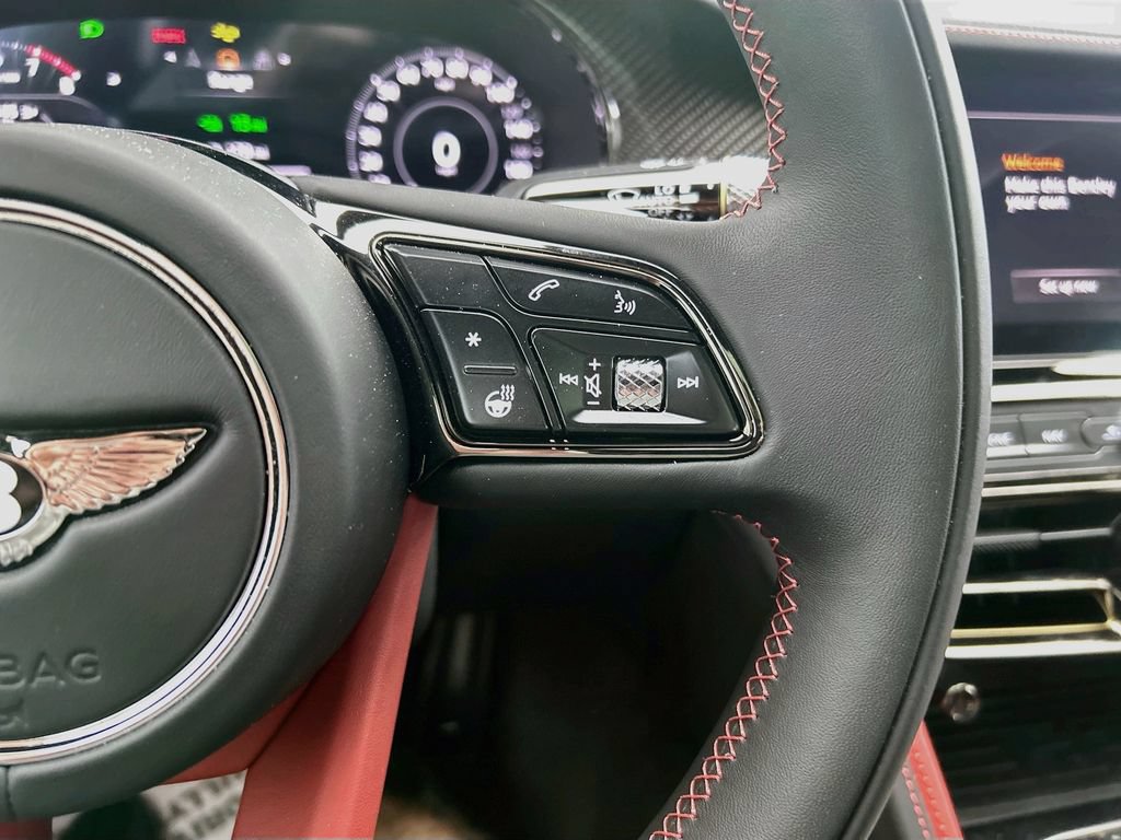 Used 2026 Bentley Flying Spur Plug-In Hybrid AWD/4WD image 12