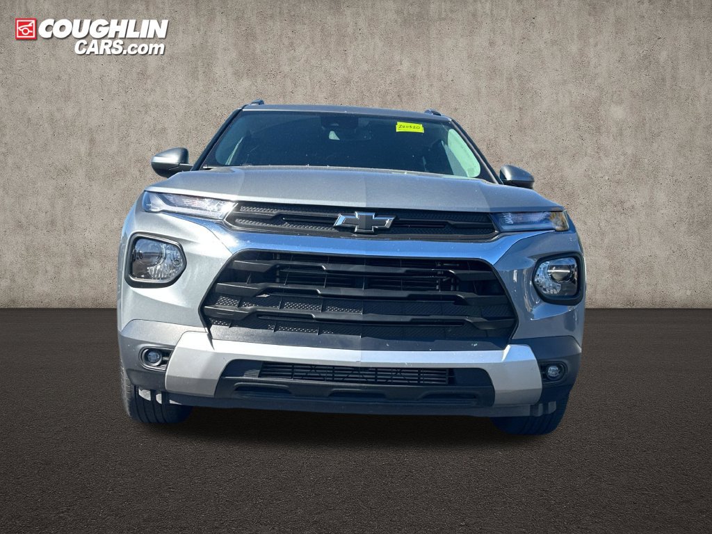 Used 2023 Chevrolet TrailBlazer LT w/ Convenience Package FWD image 2