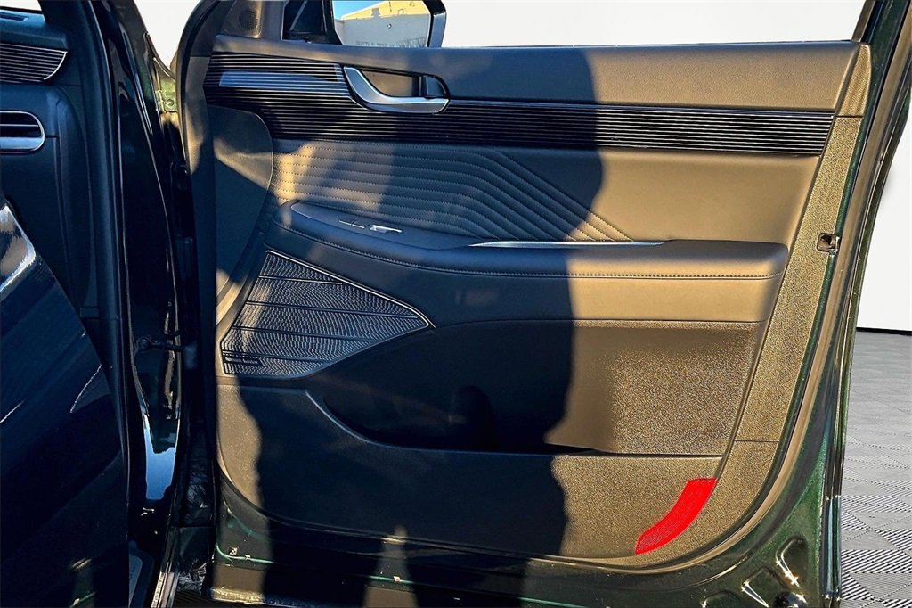 Used 2024 Hyundai Palisade Calligraphy image 24