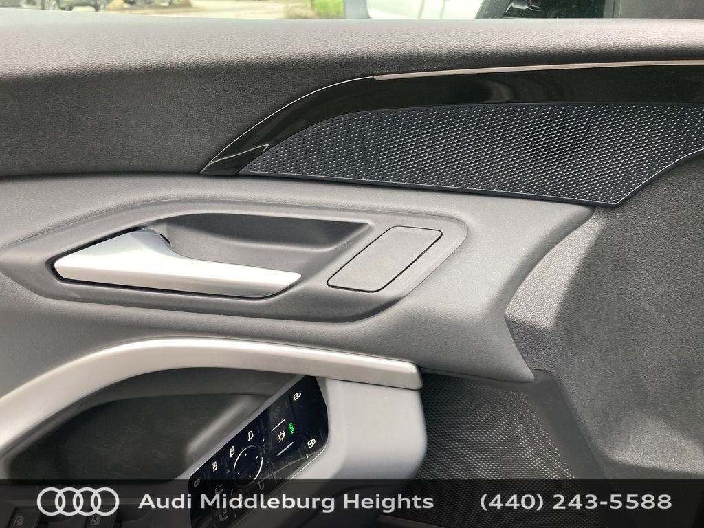 Certified 2025 Audi Q5 Premium Plus w/ Premium Plus image 15