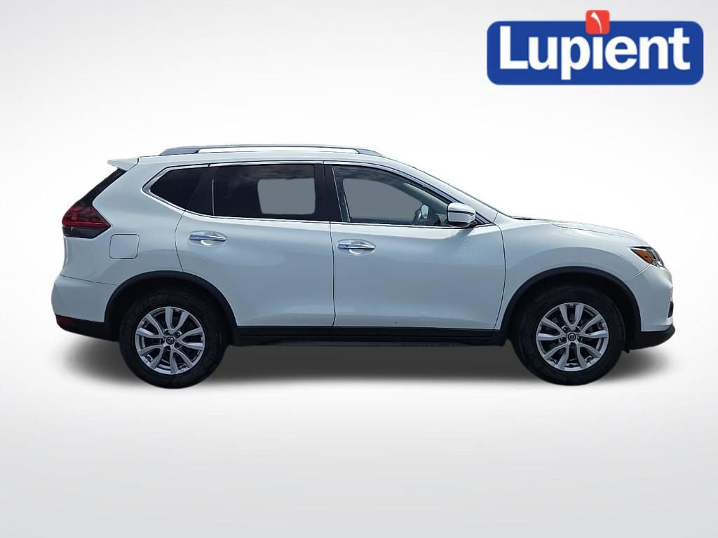 Used 2020 Nissan Rogue SV FWD image 2