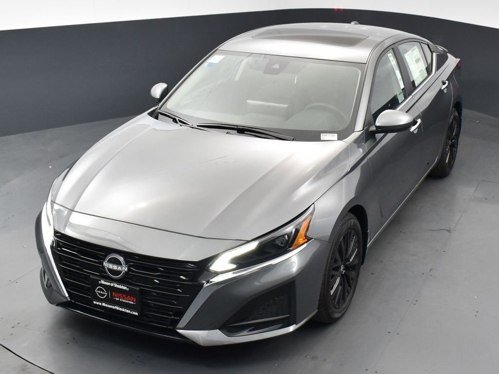 New 2025 Nissan Altima 2.5 SV w/ SV Special Edition Package image 45