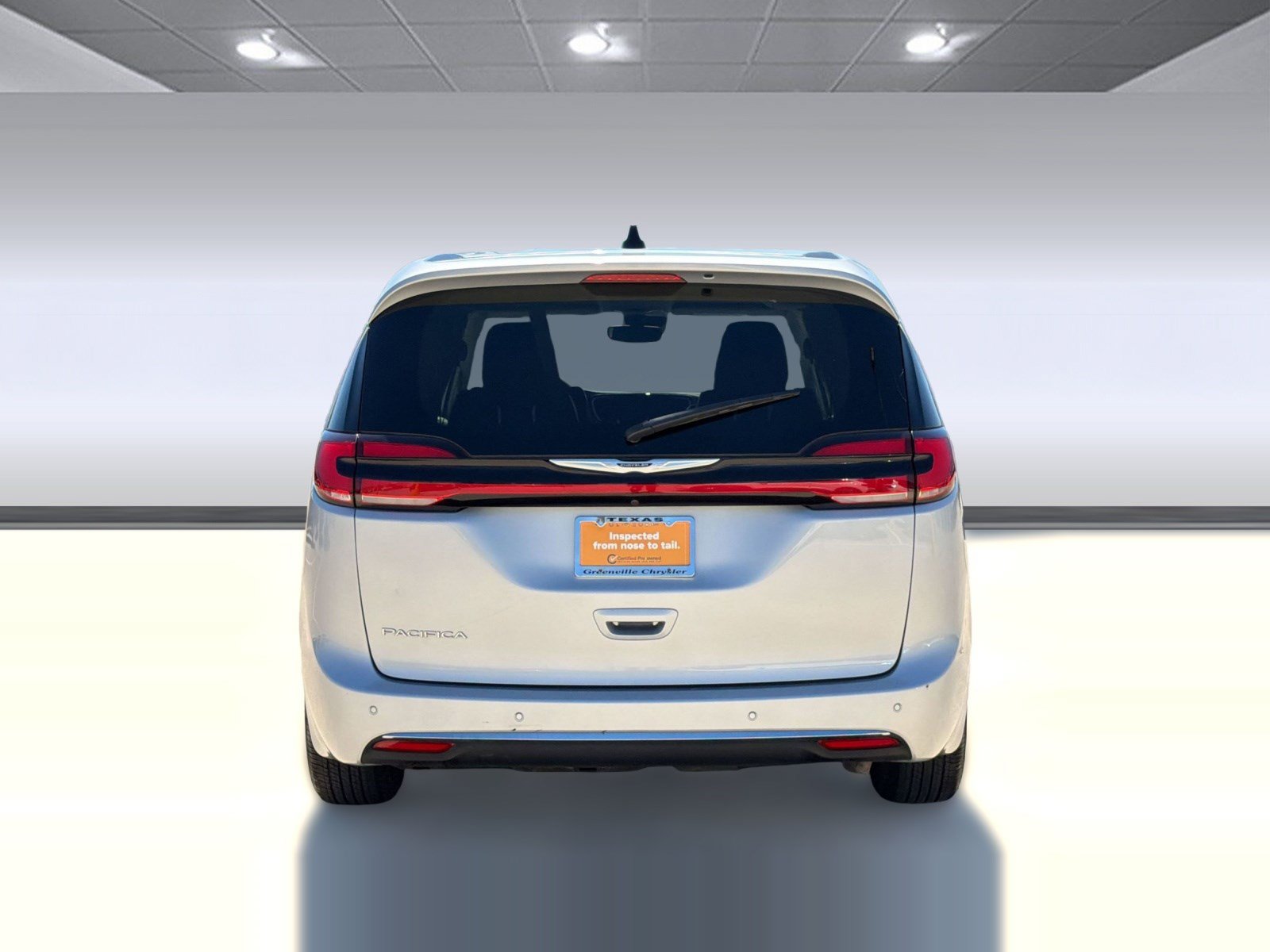 Certified 2024 Chrysler Pacifica Touring-L FWD image 10