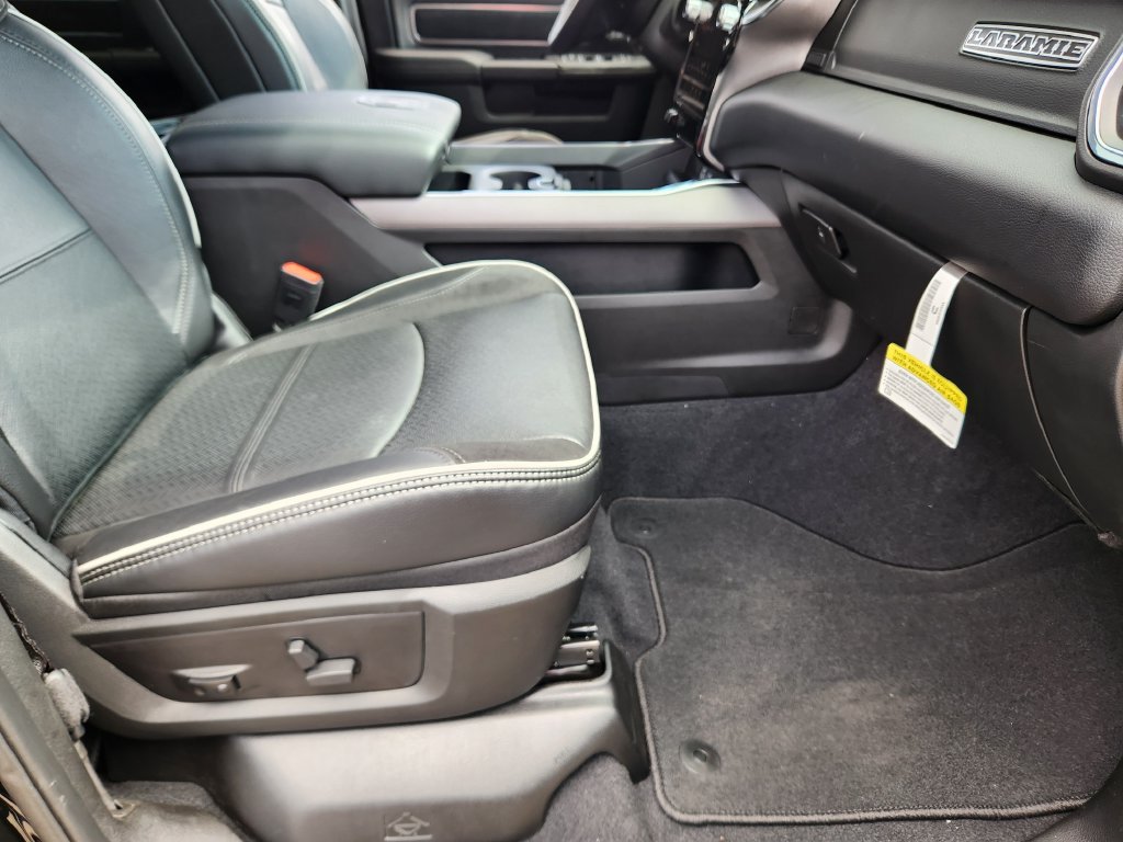 New 2026 RAM 2500 Laramie AWD/4WD image 15
