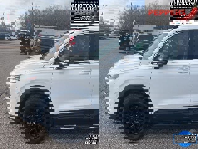 Used 2023 Hyundai Santa Fe XRT image 2