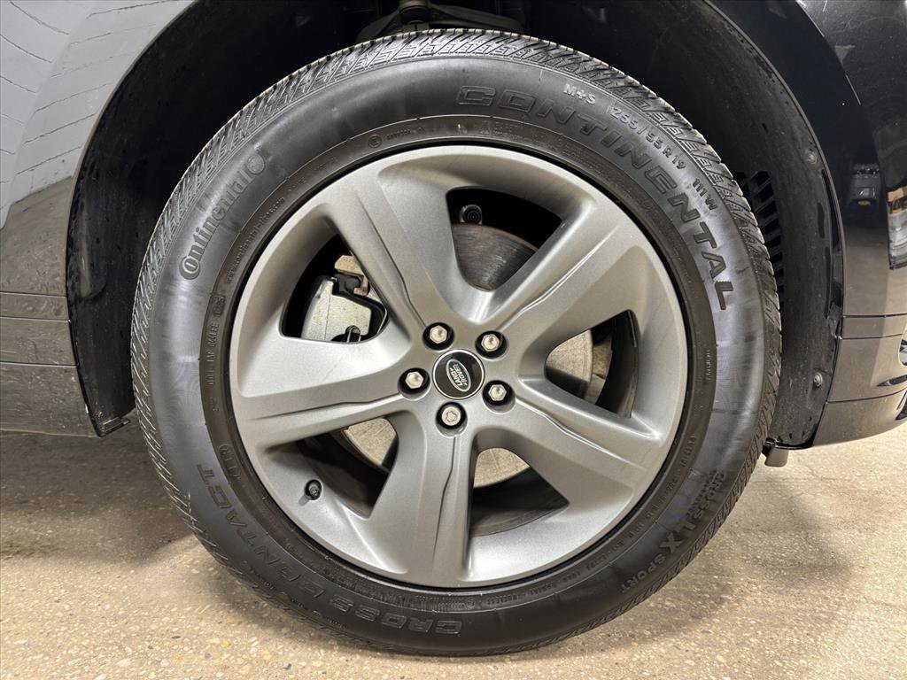 Used 2025 Land Rover Range Rover Velar Dynamic SE image 11