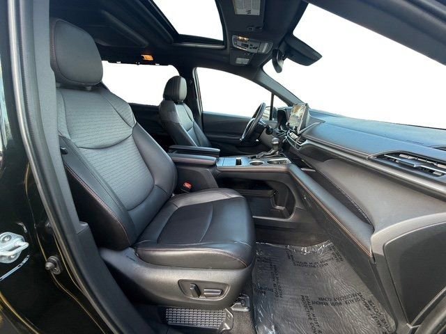 Used 2022 Toyota Sienna XSE w/ XSE Plus Package image 12