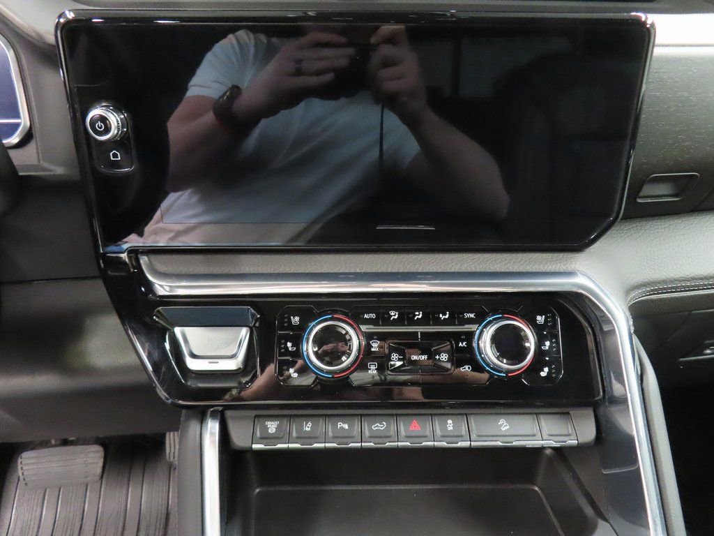 Used 2024 GMC Sierra 2500 Denali w/ Denali Reserve Package image 13