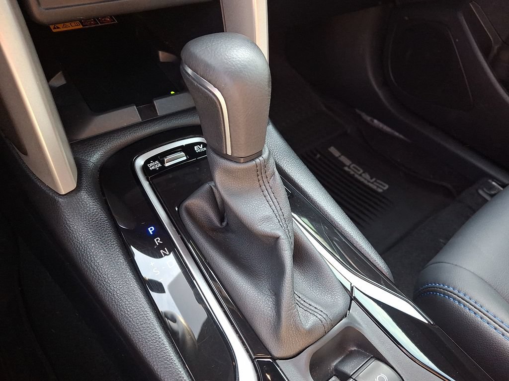 Used 2025 Toyota Corolla Cross AWD Hybrid w/ Convenience Package image 15