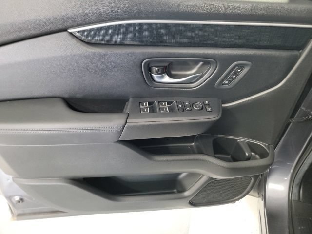 Used 2025 Honda Pilot Elite image 13